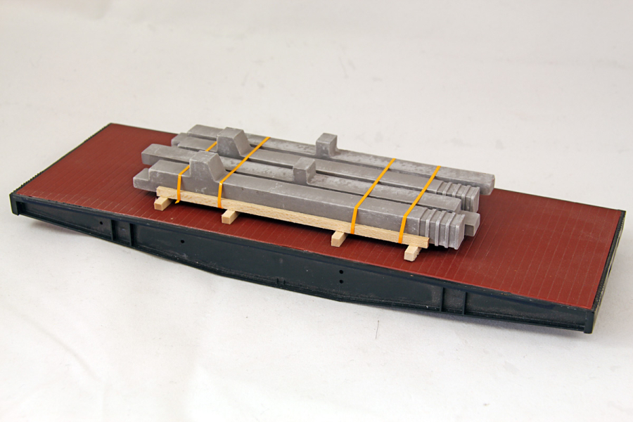 Hallenbetonteile, Stützen