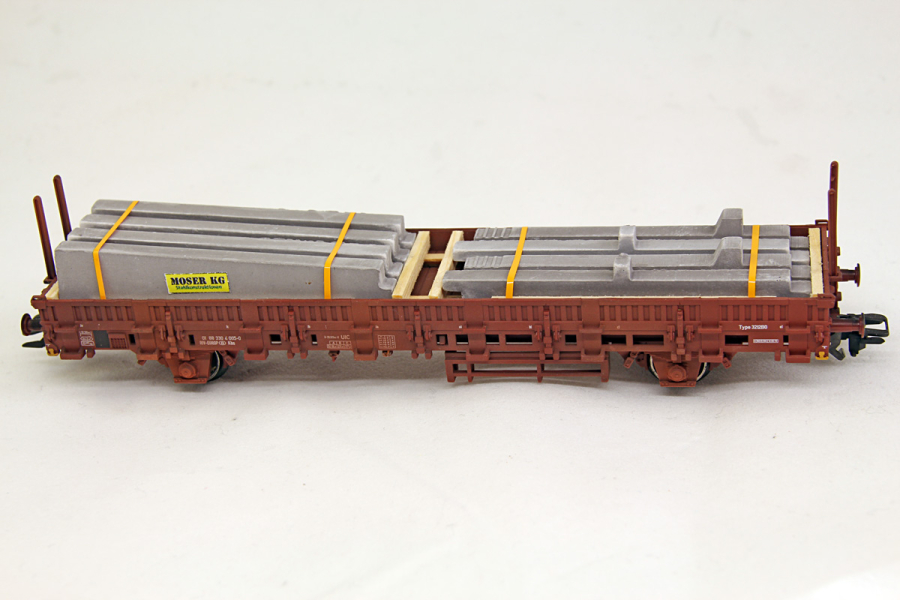 Hallenbetonteile  Träger und Stützen